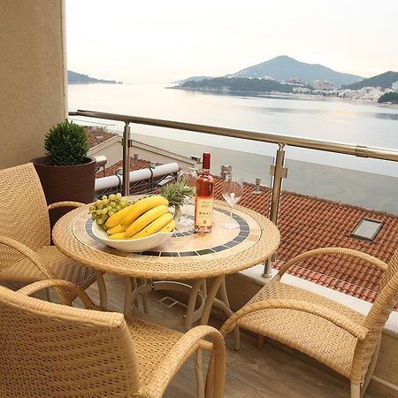 Aura Apartments Будва Екстер'єр фото