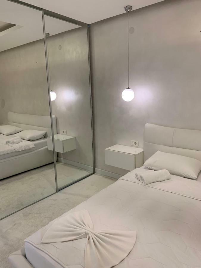 Aura Apartments Будва Екстер'єр фото